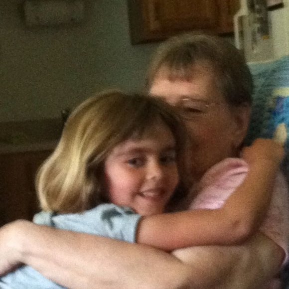 CLOSET CLEAN OUT! BUNDLE 3 OR MORE FOR 50% OFF - Picture 3 of 16